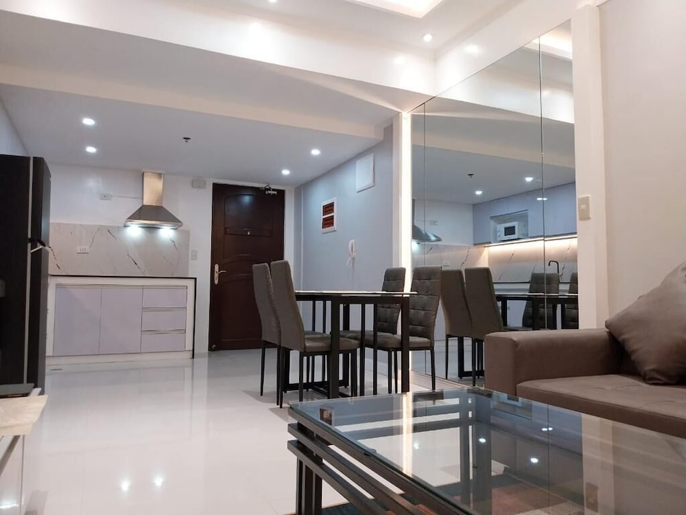 Luxury Apartment, 3 Bedrooms - Photo 36