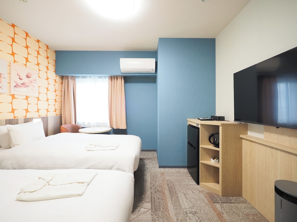 Standard Twin Room, Non Smoking - Photo 2