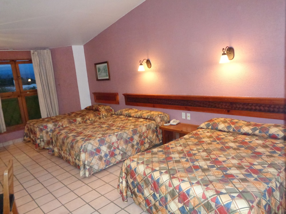 Classic Quadruple Room photo 3