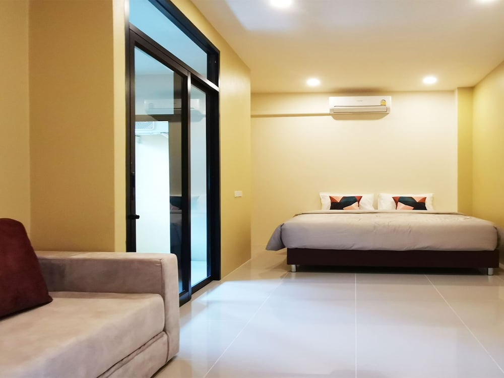 Deluxe Double Room - Photo 1