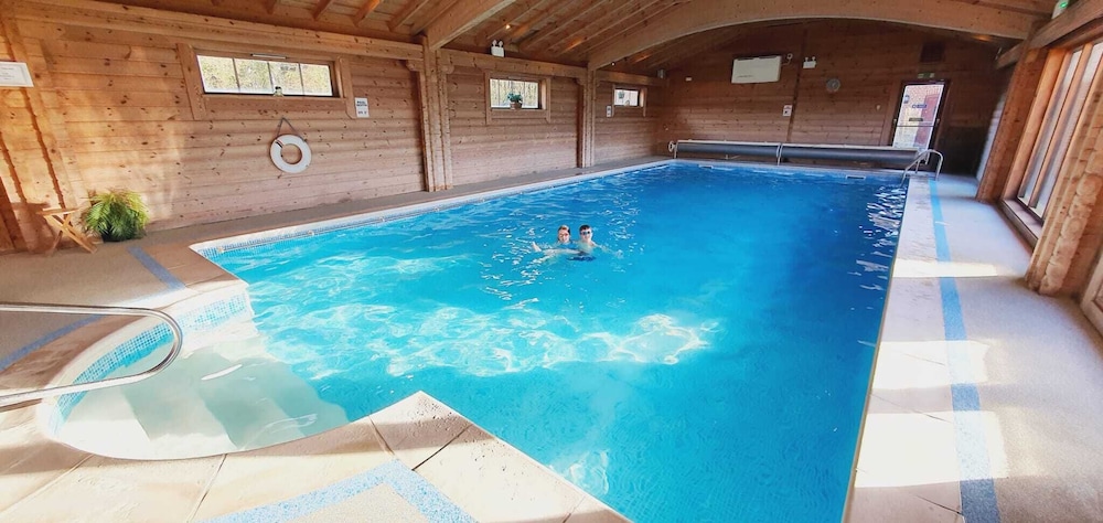 Family House, 2 Bedrooms, Pool Access photo 1