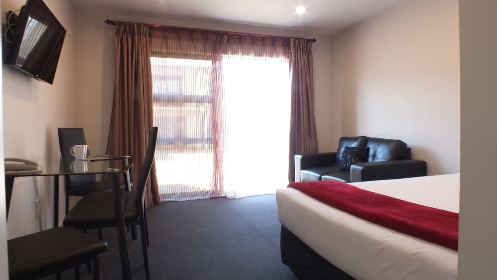 Executive Twin Room, 1 Bedroom, Accessible photo 1