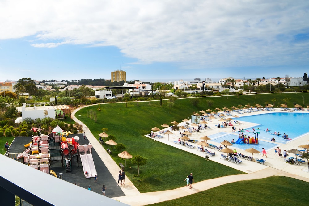 Prestige Suite, Pool View (3 Adults and 1 Child) photo 3
