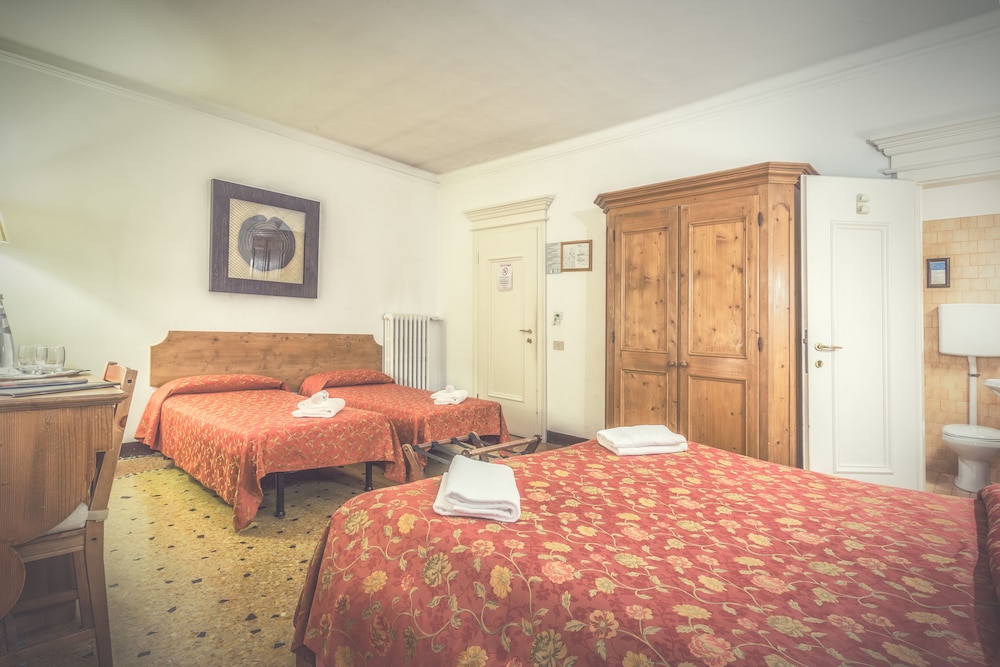 Quadruple Room photo 1