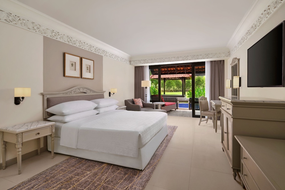 Club Room, 1 King Bed