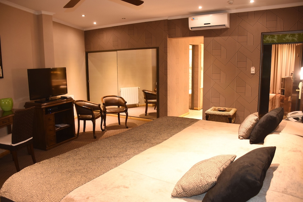 Presidential Suite photo 1