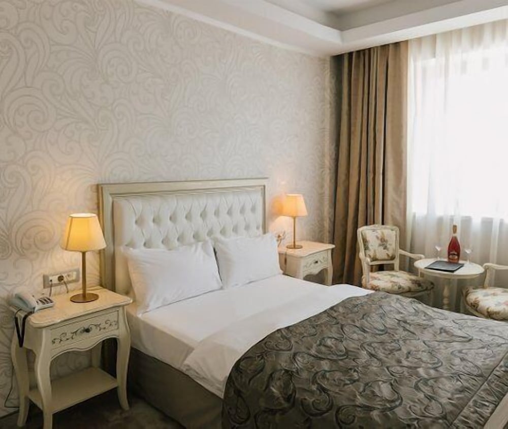 Basic Double or Twin Room photo 3