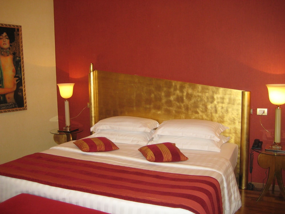 Classic Triple Room - Photo 1
