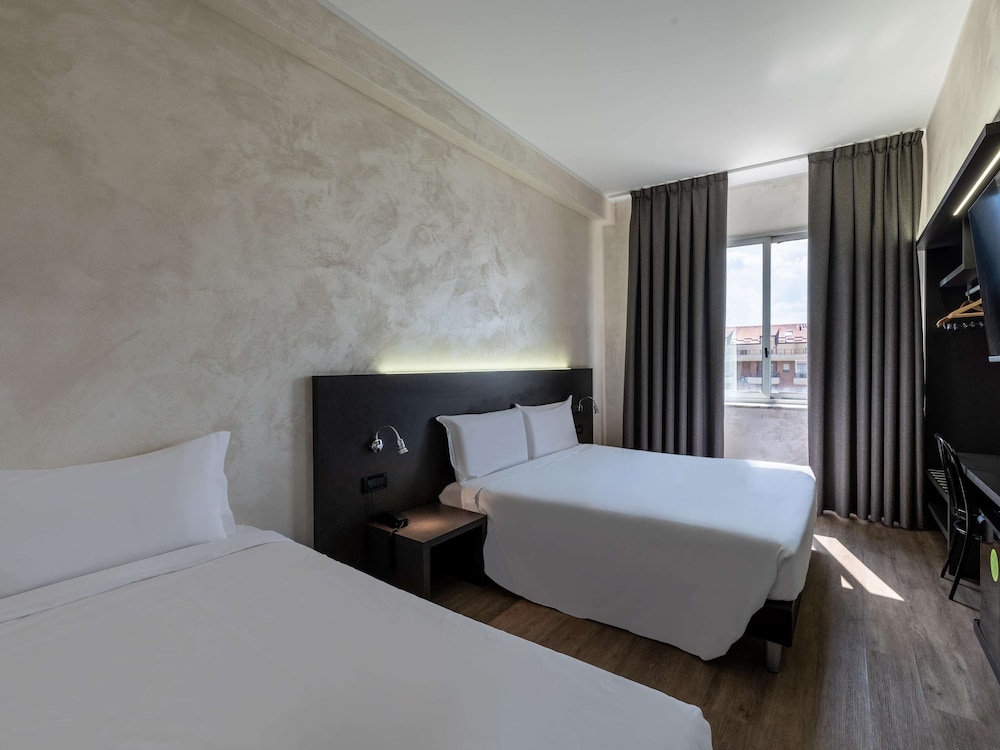 Standard Triple Room - Photo 5