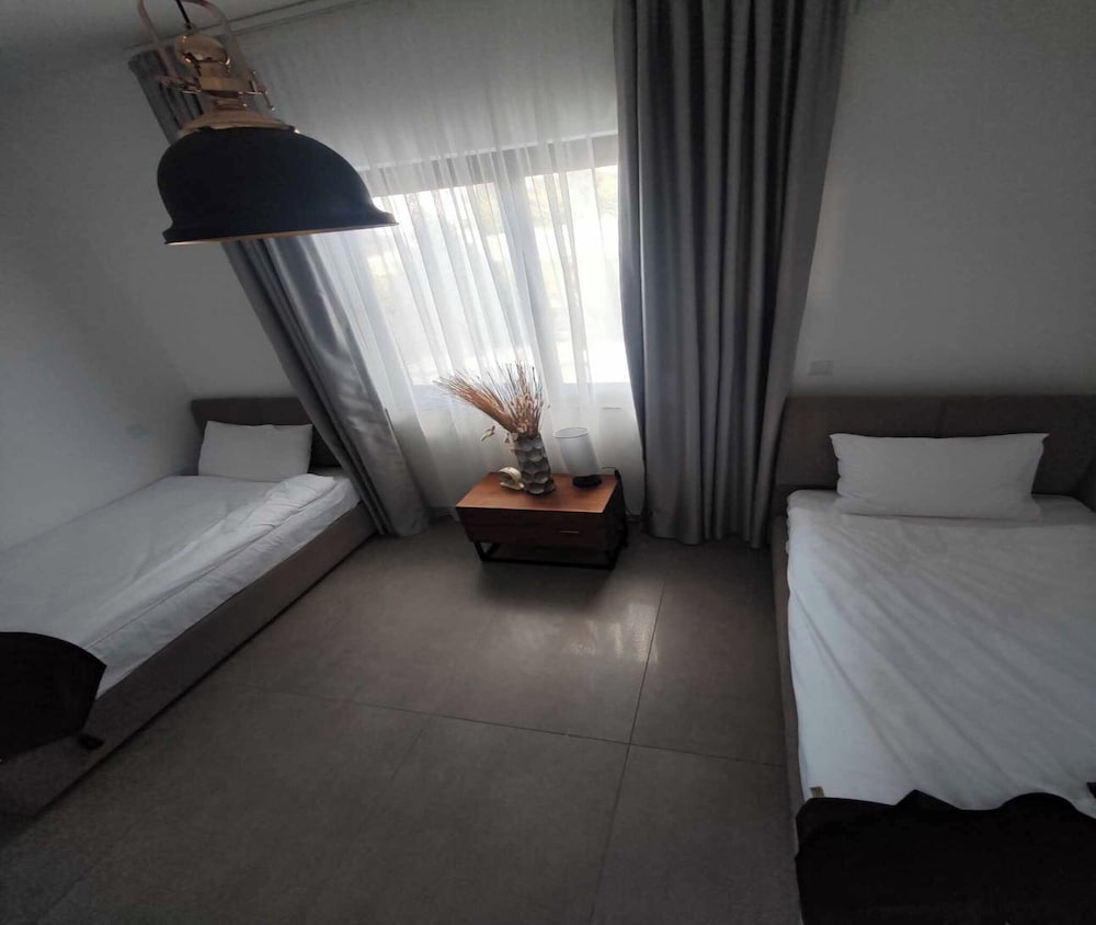 Classic Apartment, 2 Bedrooms, Balcony