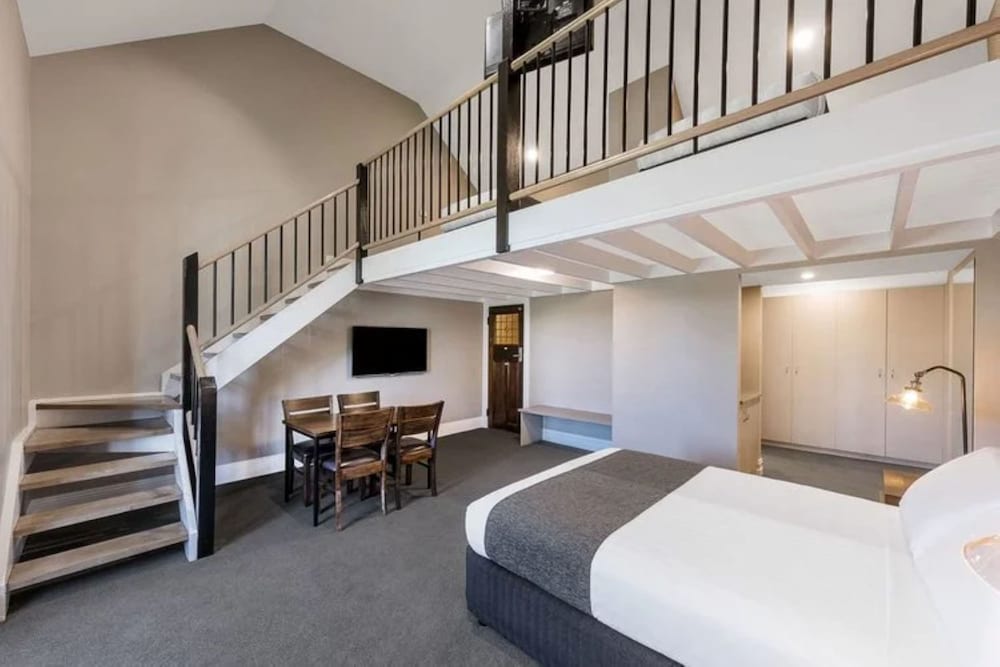 Luxury Heritage Family Mezzanine photo 1