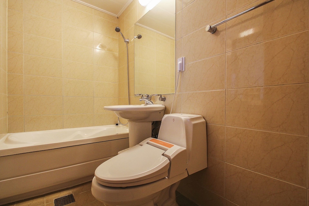 Double Room, Ocean View (B - High floor) photo 2