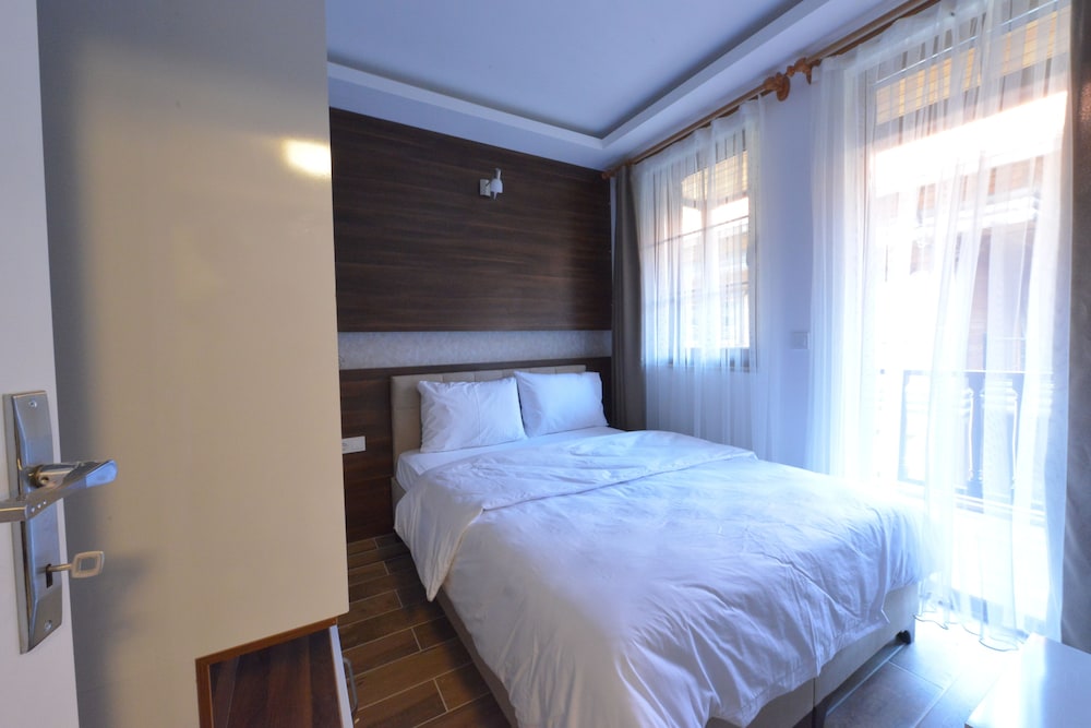 Suite, 1 Bedroom, Balcony photo 1