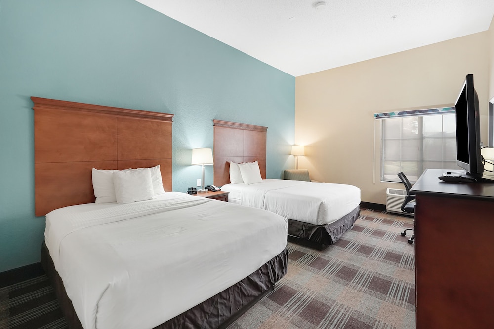 Room, 2 Queen Beds, Non Smoking - Photo 3