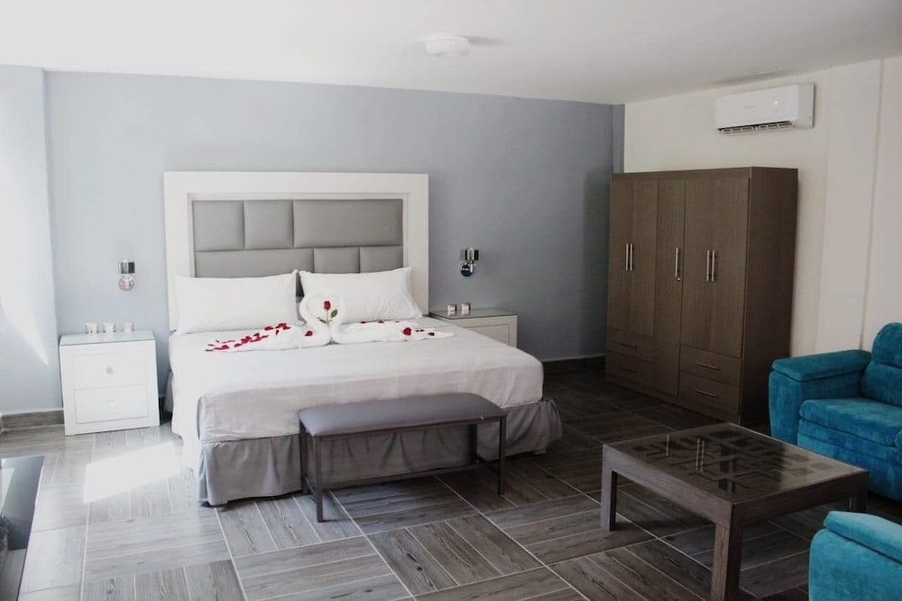 Junior Studio Suite photo 1