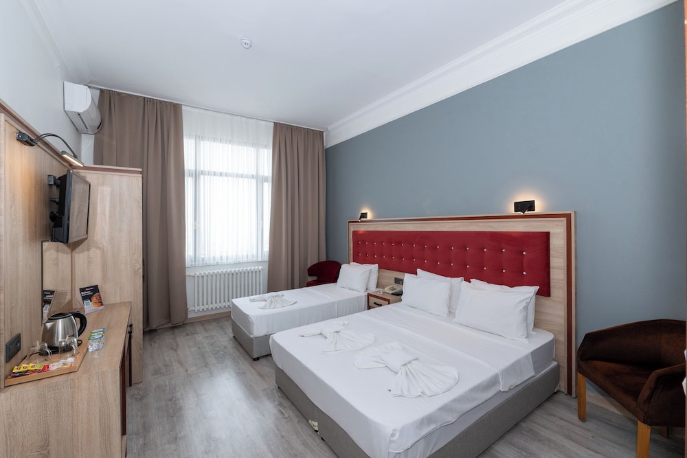 Superior Triple Room, Sea View photo 1