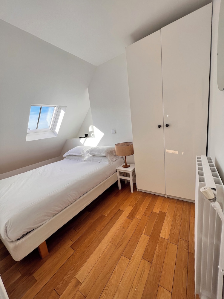 Superior Apartment, City View