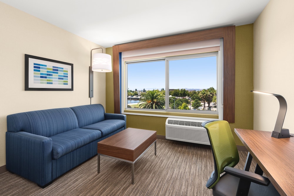 Suite, 2 Queen Beds, Accessible (Mobility, Accessible Tub) - Photo 1