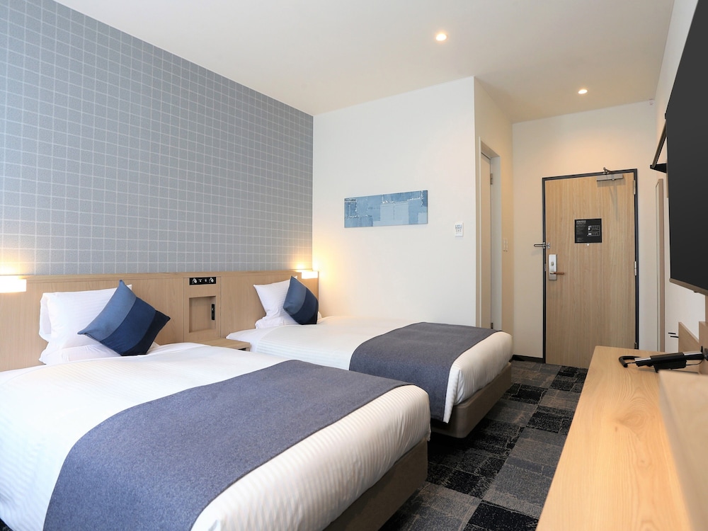 Superior Twin Room, Non Smoking (Eco Plan - No Housekeeping)