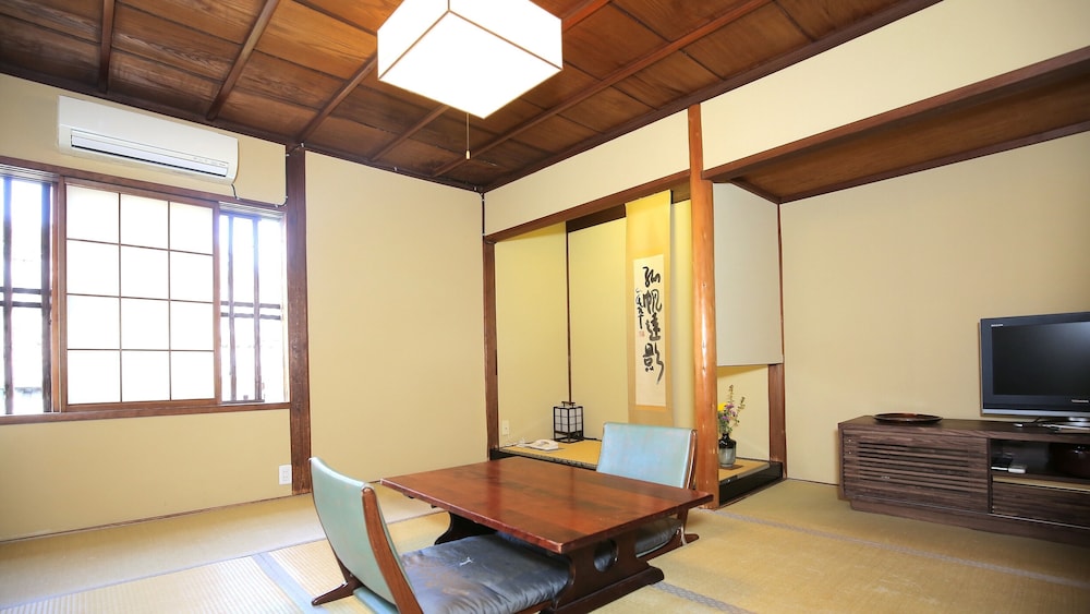 Traditional Room (Shared Bathroom, Fujito)
