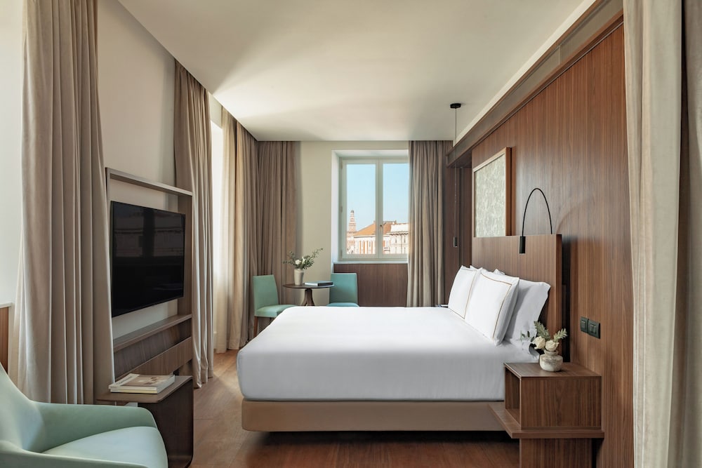 Three Bedroom Suite (Non Smoking)