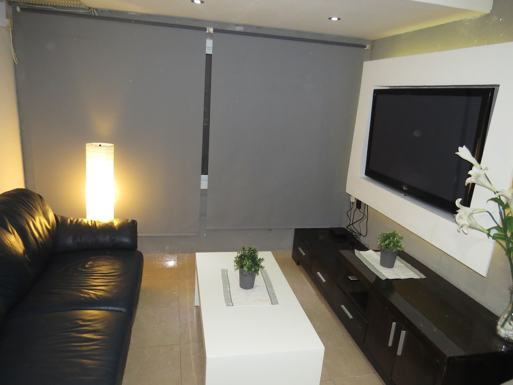 Apartment, 2 Bedrooms, Partial Sea View photo 1