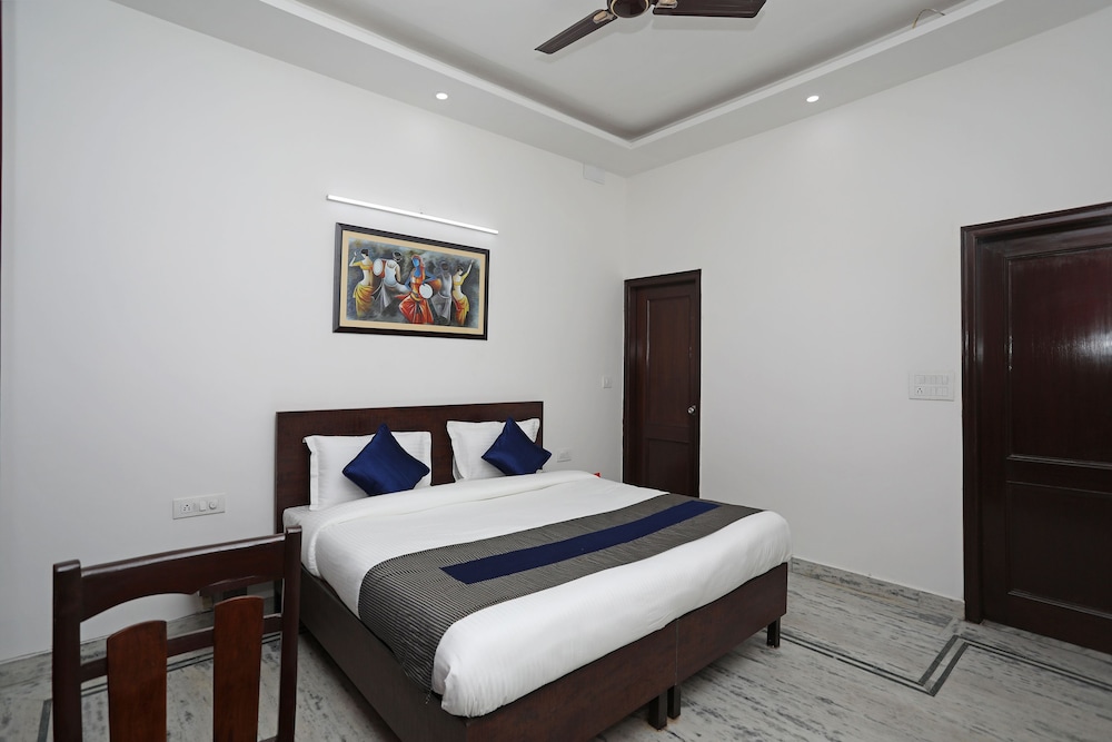 Double Or Twin Room photo 3