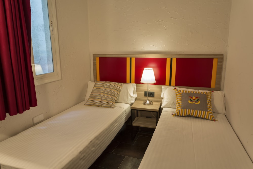 Standard Apartment, 2 Bedrooms photo 3