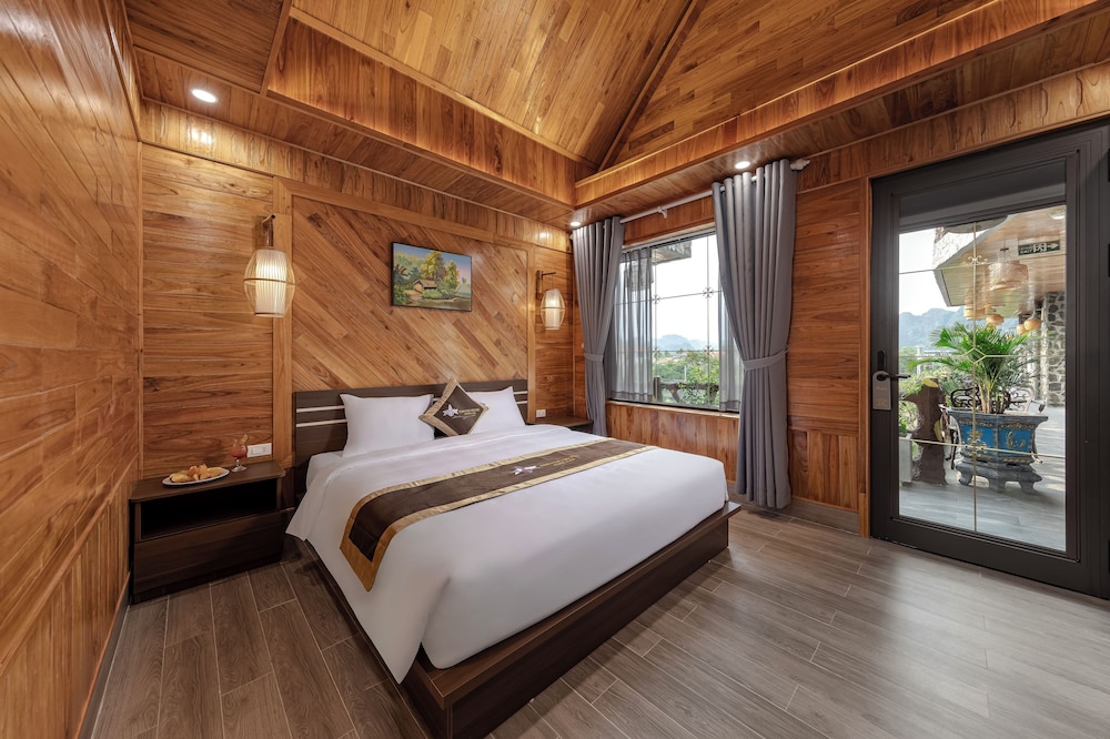 Superior Double Room, Courtyard View