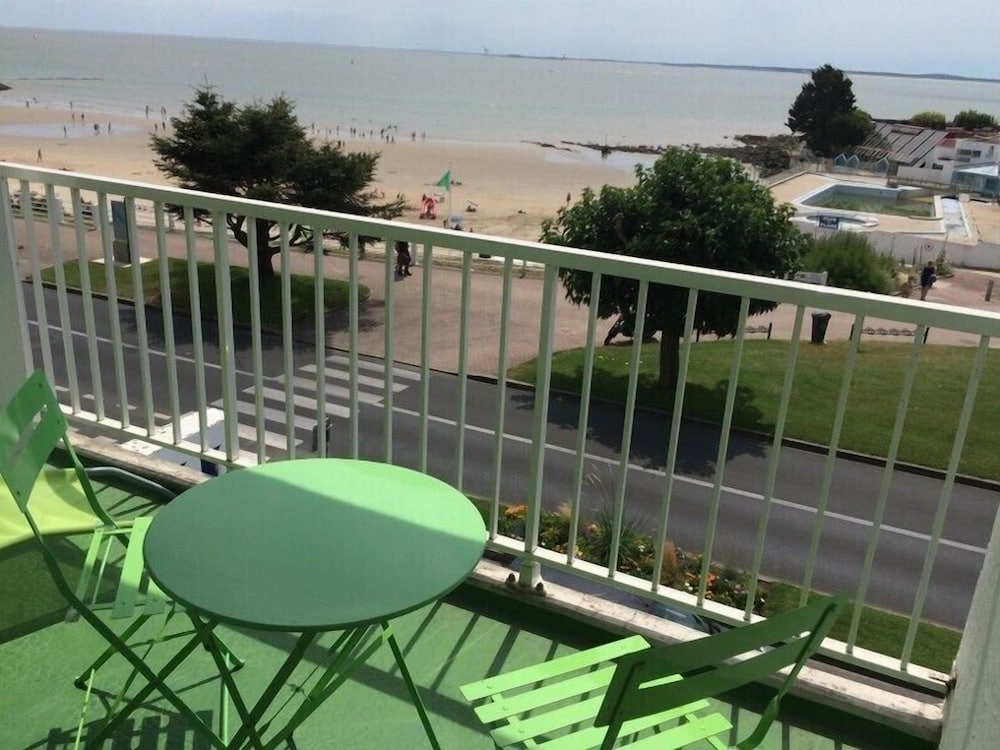 Double Room (Sympathique)