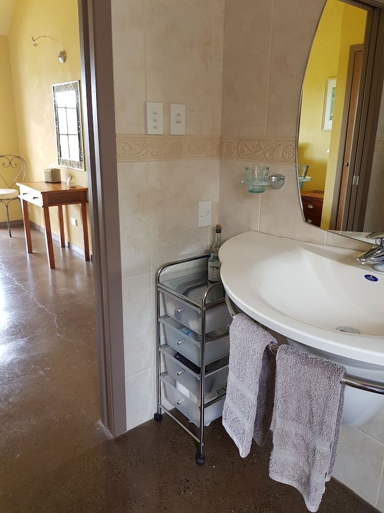 Luxury Cottage, 1 Bedroom, Terrace, Garden View photo 2