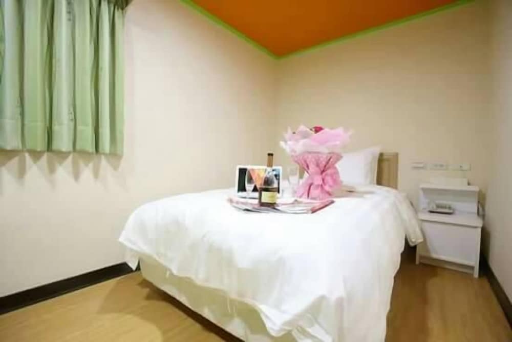 Standard Double Room photo 2