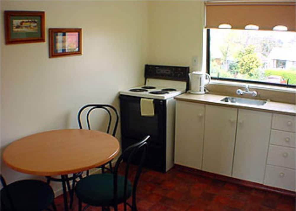 Two-Bedroom Apartment photo 2