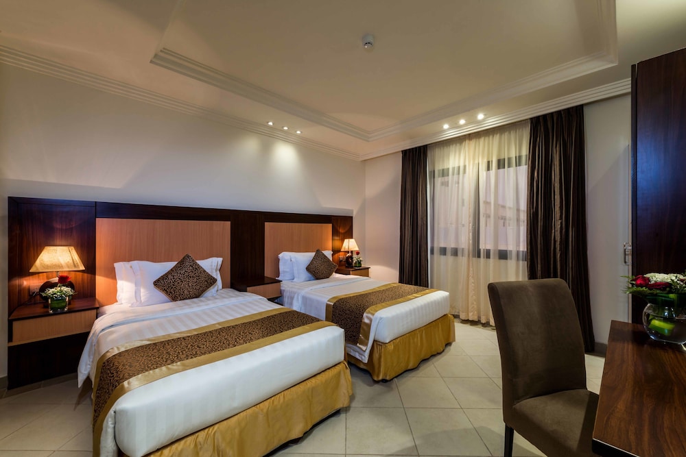 Suite, 3 Bedrooms photo 3