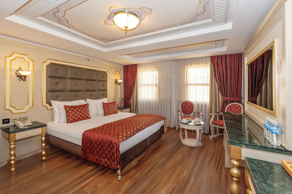 Deluxe Quadruple Room with Terrace photo 1
