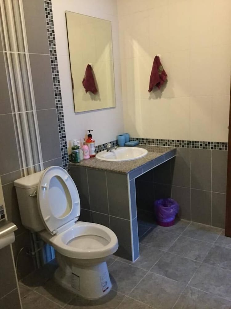 Family House photo 3