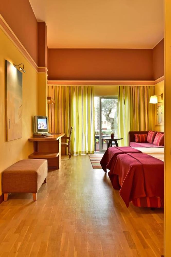 Superior Double or Twin Room - Photo 2