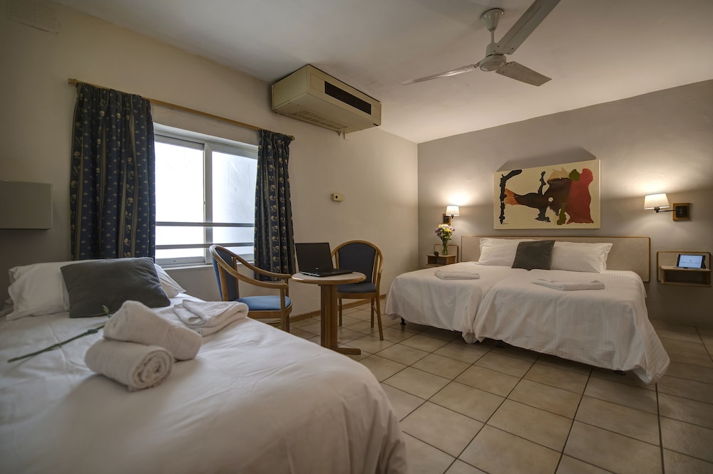 Triple Room Sea View - Photo 1