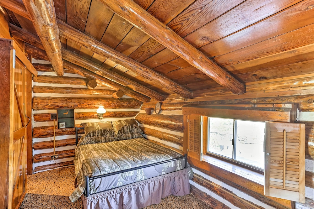 House (4 Bedrooms) photo 2