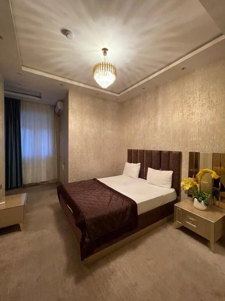 Standard Twin Room, City View