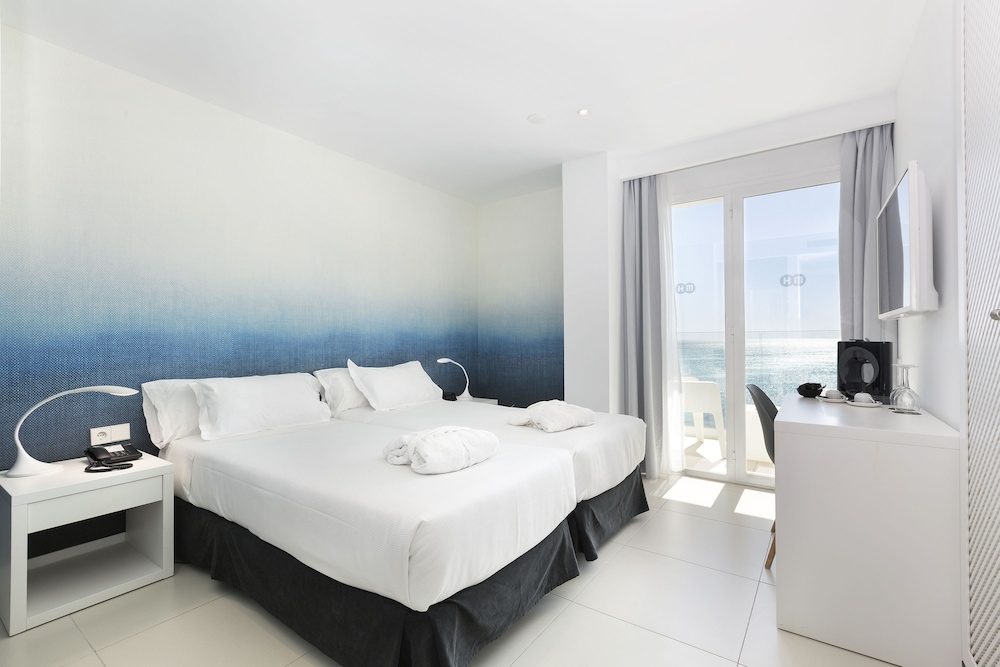 Premium Double Room, Balcony, Sea View - Photo 1