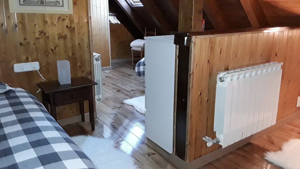 Exclusive Quadruple Room, Mountain View photo 3