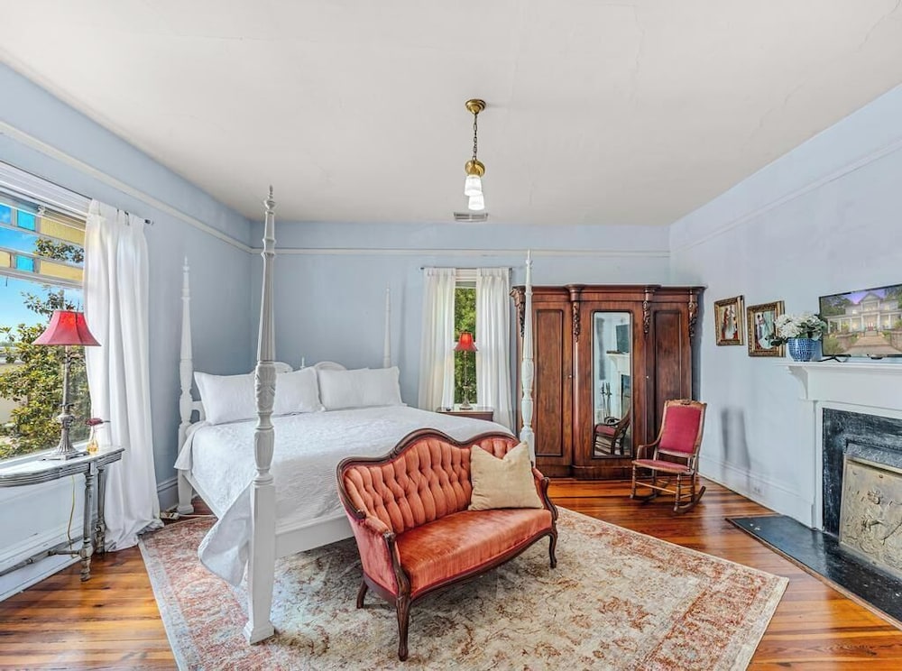Comfort Room