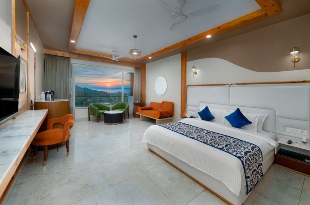 The Grand Premium Sea View Room