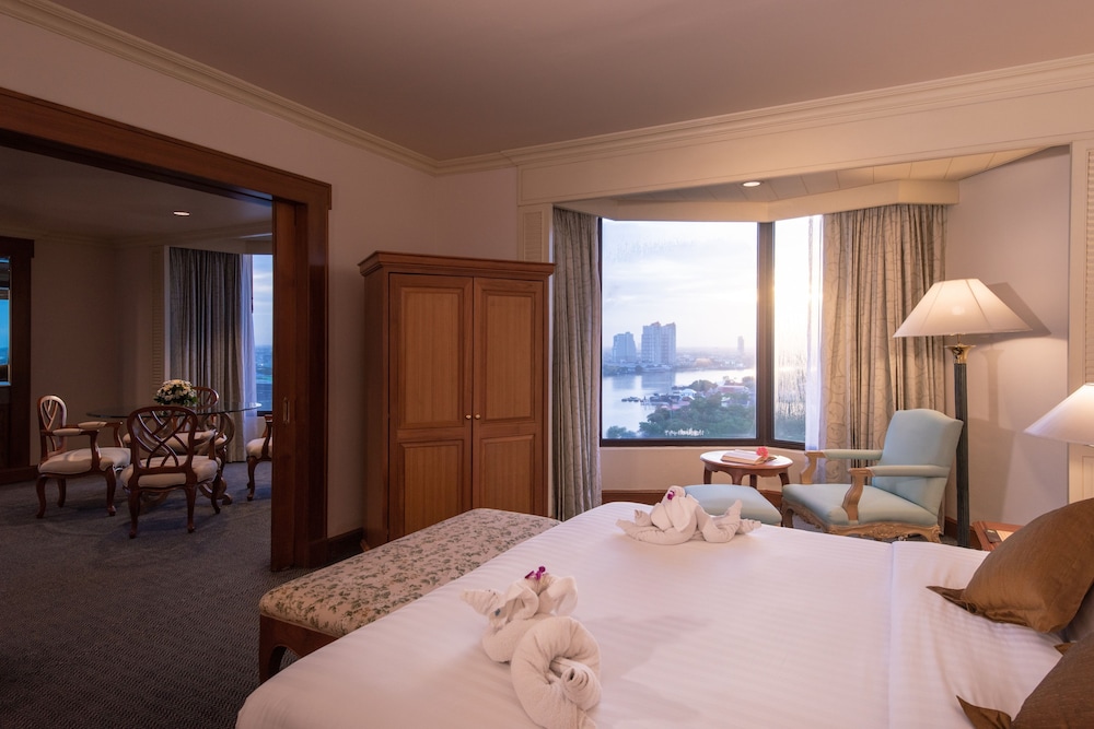 Executive Suite River View, Business Lounge Access