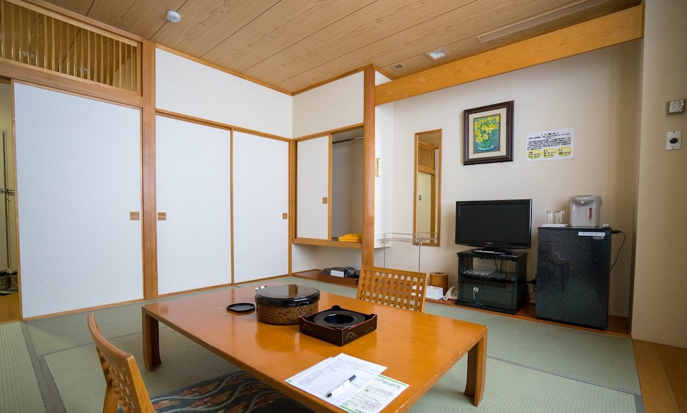 Japanese Style Room, For 5 Guests photo 1