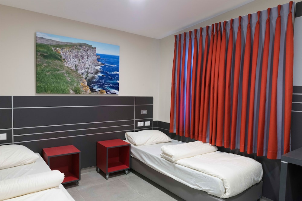 Standard Room photo 1