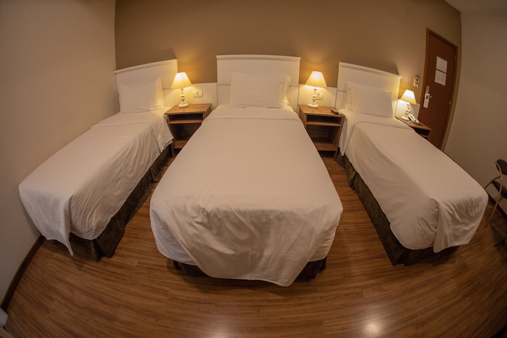 Executive Triple Room, Mobility Accessible, Air conditioning - Photo 4