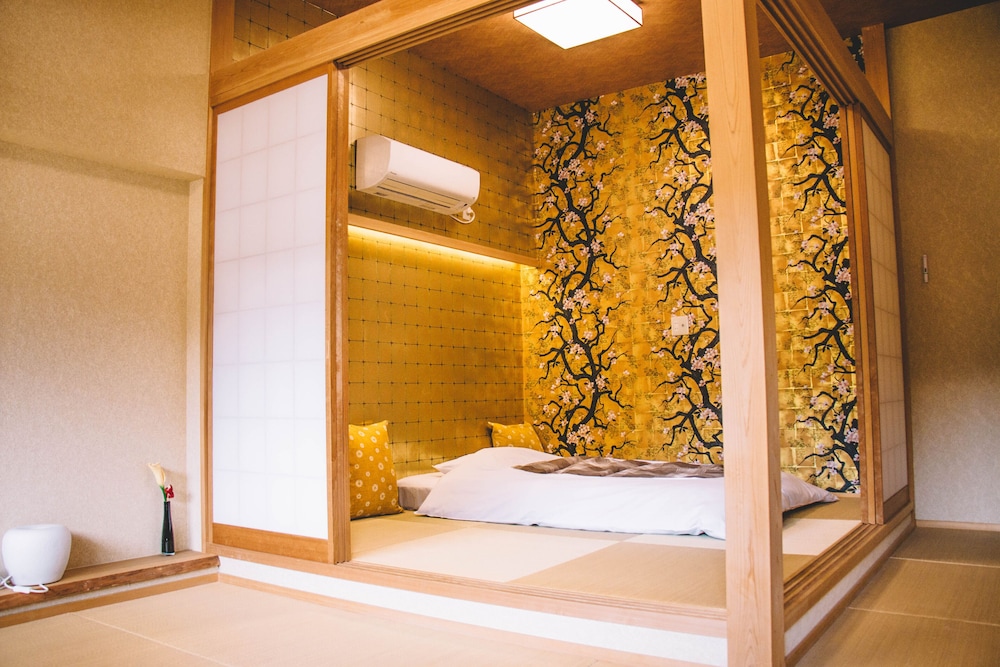 <2> Premium Room for 4 Guests photo 2