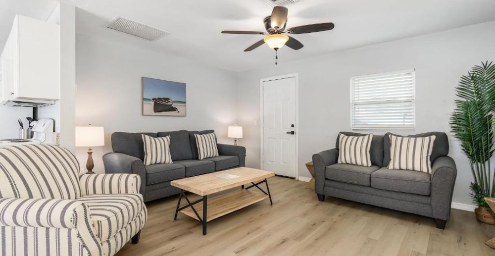 Condo, 2 Bedrooms, Balcony (waterview)